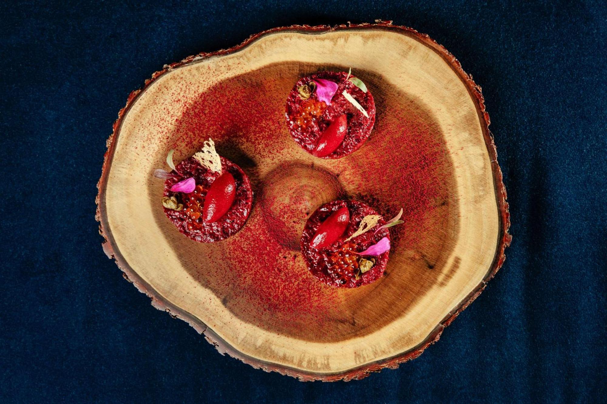 Radisson Collection Hotel, Magdalena Plaza Sevilla Exteriör bild A cross section of a kidney showing atherosclerotic lesions
